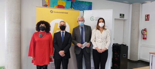 Grupo Hefame apoya la investigación contra el cáncer con una edición especial de su gel de baño