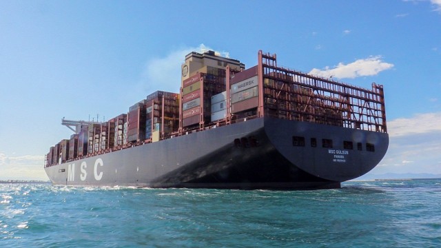 Los fletes del Puerto de València empiezan el año con una subida del 4,9%

