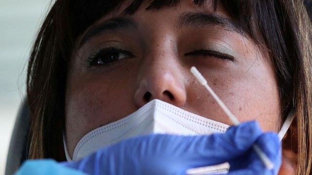 La BA.2, una nueva versión de la ómicron que es todavía más contagiosa pero no más grave