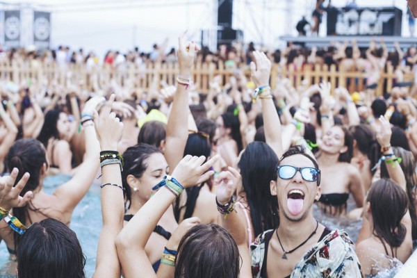 Turismo y Emergencias pugnan por la supervisión de los festivales de música