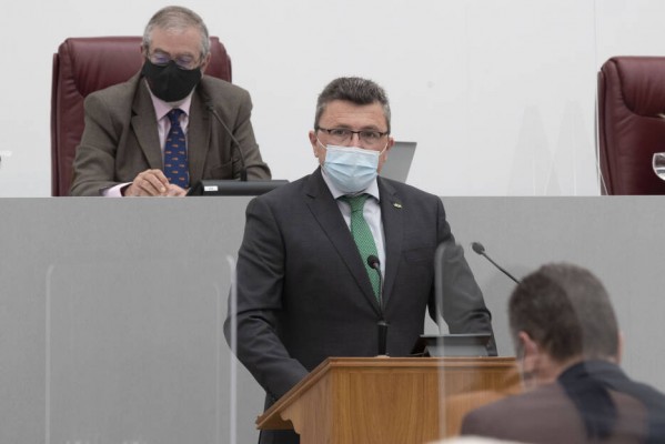 Vox rompe la unidad de la Asamblea: 