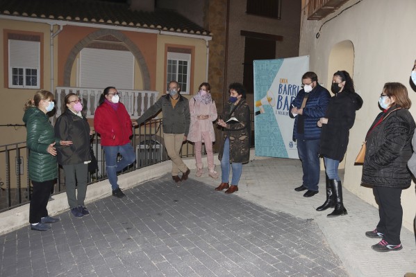 Ballester escucha las demandas de los vecinos de Artesa en una nueva edición de 'Onda Barri a Barri'