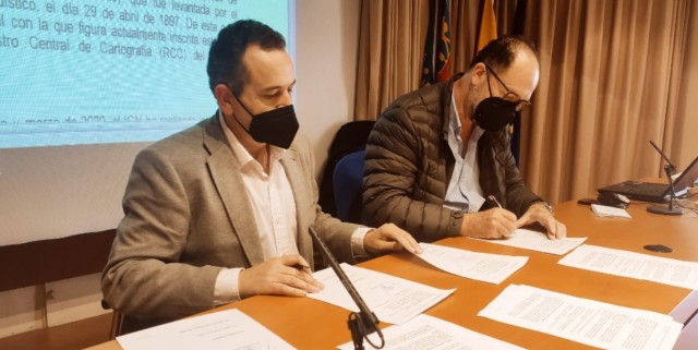 El Ayuntamiento de Orihuela firma la delimitación municipal con tres municipios de la Región de Murcia