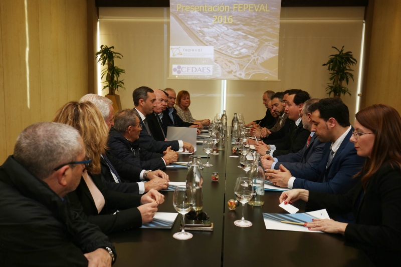 La reunión entre Sánchez y los parques empresariales. Foto: AP - 