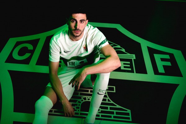 Nuevos dorsales Elche: Olaza llevará el 12, Ponce el 18 y Kike Pérez el 24
