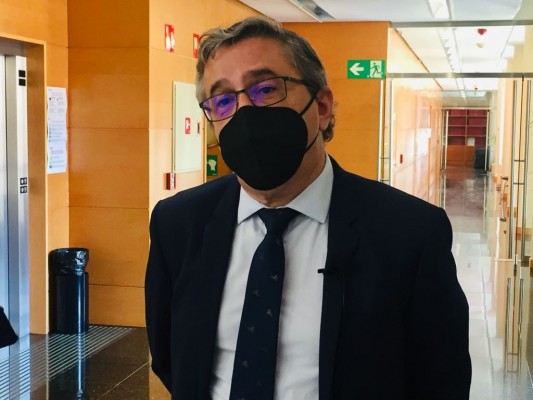 El PP denuncia que el Gobierno pretende subir la cuota a 80.000 autónomos alicantinos