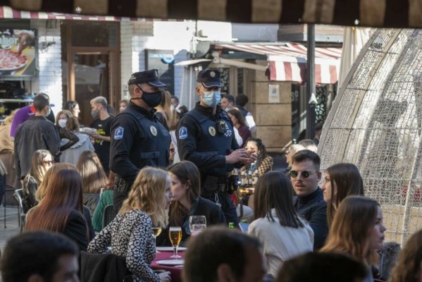 La Región empieza a levantar restricciones en febrero: qué se puede hacer y qué no