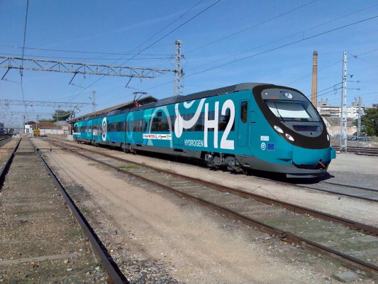 Iberdrola y CAF ponen en marcha el tren de hidrógeno verde
