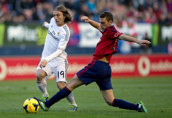 El Real Madrid defiende su liderato ante Osasuna