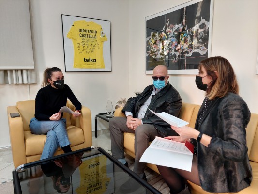 La Diputación promueve la pilota valenciana en la provincia con una subvención de 25.000 euros