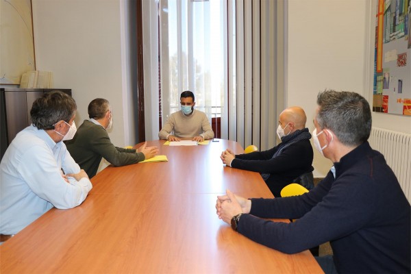 Pilkinton da dos o tres años de margen a la planta de Sagunt para ser rentable, según el Ayuntamiento