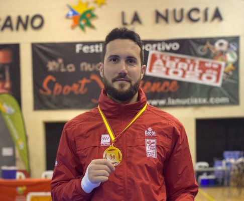 Raúl Martínez se proclama campeón de España en -87