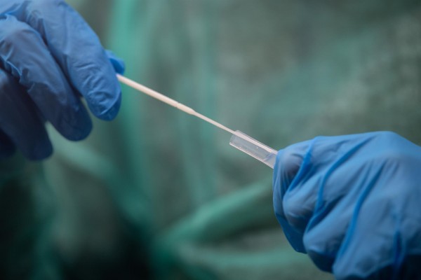 España notifica 182.123 nuevos casos de covid, 259 muertes y la incidencia se sitúa en 2.880