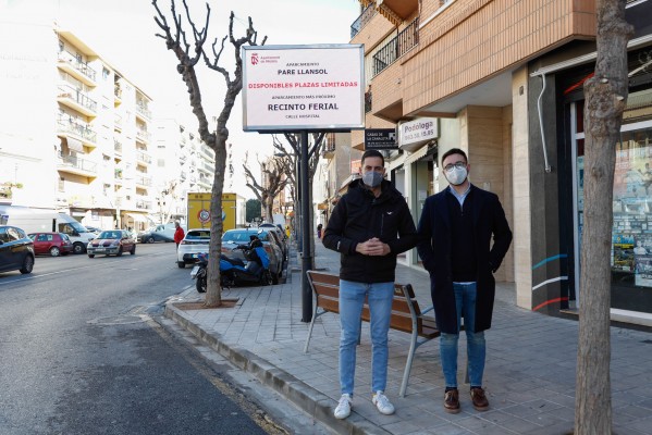 Mislata pone en marcha un sistema inteligente para facilitar el estacionamiento en una calle