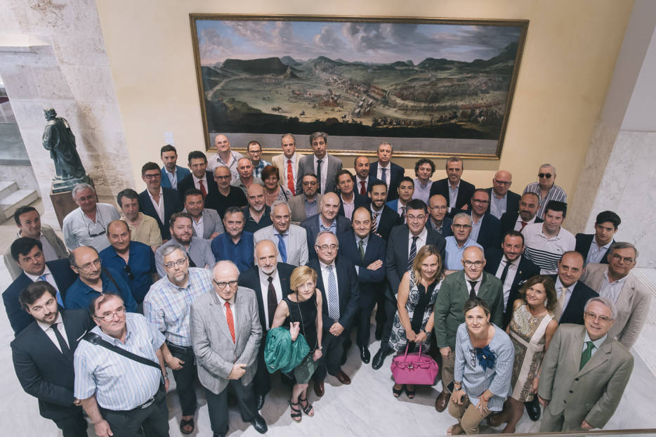 Juristes Valencians acude a La Moncloa a pedir apoyo a la reforma constitucional