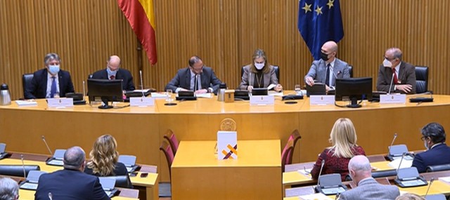 Expertos reflexionan sobre los 20 años de la transferencia sanitaria a las CCAA: 