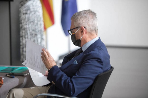 Sueldos en Elche: Alberdi de Vox recibe la dedicación exclusiva y tres ediles del PP una subida temporal