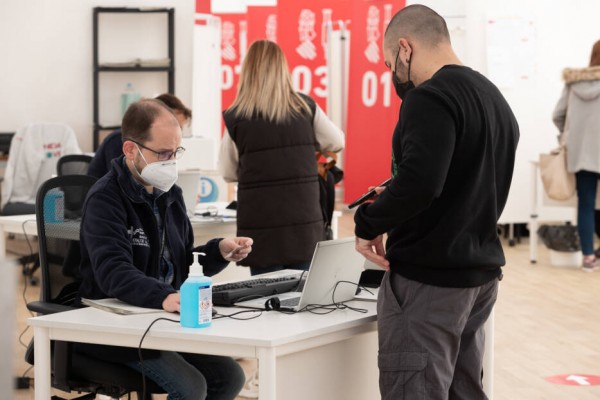 El vacunódromo de Alicante acelera las dosis con 4.000 citados al día
