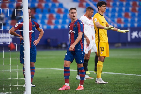 Un jugador de ataque para cerrar el mercado