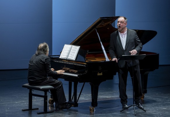Matthias Goerne trae a Les Arts su profundo y expresivo lied