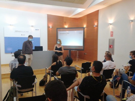 La búsqueda de empleo centra el

nuevo ciclo de cursos de

ImpulsAlicante para febrero

