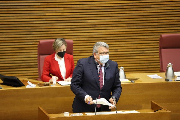Cs pide una comisión para resolver los problemas del Hospital de Torrevieja tras su  reversión
