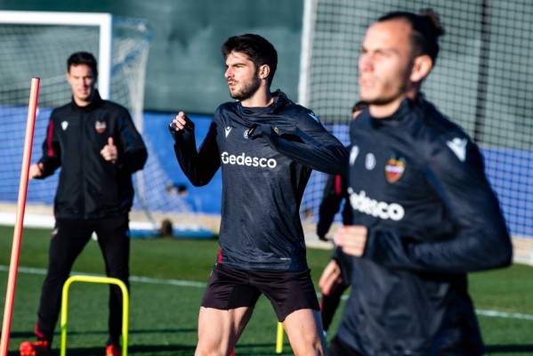 El Levante encara el mes más corto pero el más cargado de partidos
