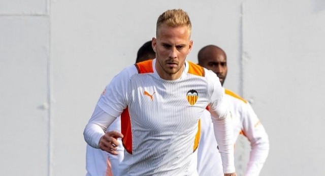 El Valencia le ofrece al Elche la cesión de Racic