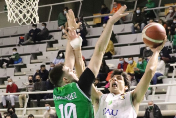 El TAU Castelló reacciona a tiempo y se impone en la prórroga al Huesca (93-94)