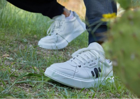 Vegtus, una 'startup' de deportivas con cuero de cactus desde Elche