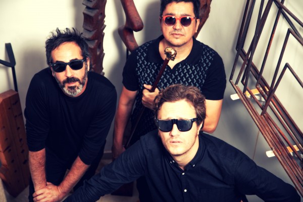 Ferretería Rosario se presentan con ironía, rock e historias nocturnas