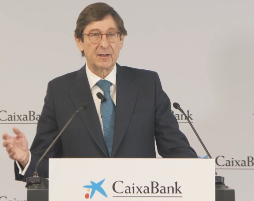 CaixaBank presentará en la próxima primavera su plan estratégico 2022-2024 y recomprará acciones