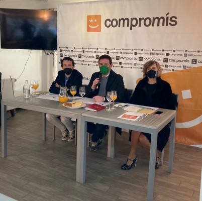 Castelló anuncia más libros LGTBI para institutos y salas de lectura para 