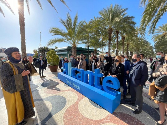 Alicante activa la programación de Santa Bárbara con teatro, conciertos, exposiciones y gastronomía