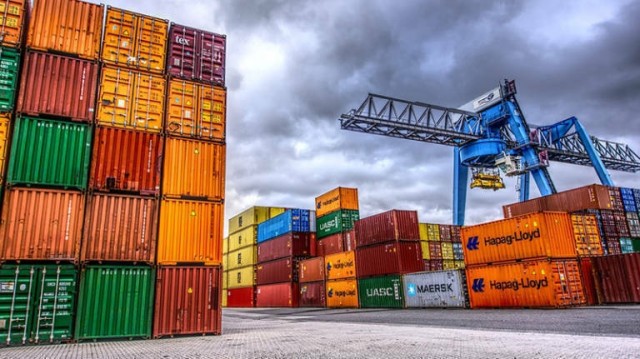 Los precios de las exportaciones industriales se disparan a cierre de 2021 a cifras récord en 15 años

