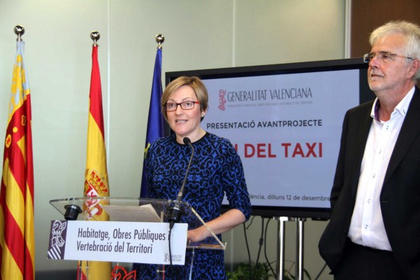 Sí al autónomo, no al empresario: así es la Ley del Taxi que prepara el Consell 