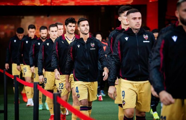 El Levante UD comunica otro positivo por Covid-19