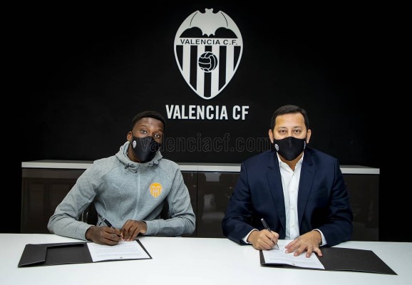 Oficial: Ilaix Moriba ya es jugador del Valencia CF