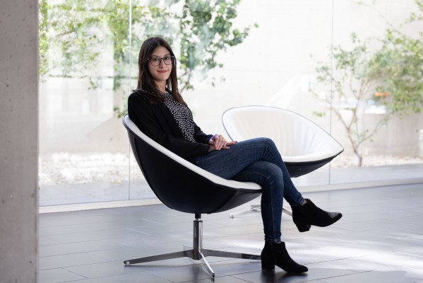 La egresada de la UJI Sara Fernández Buendía, mejor estudiante de España de Psicología