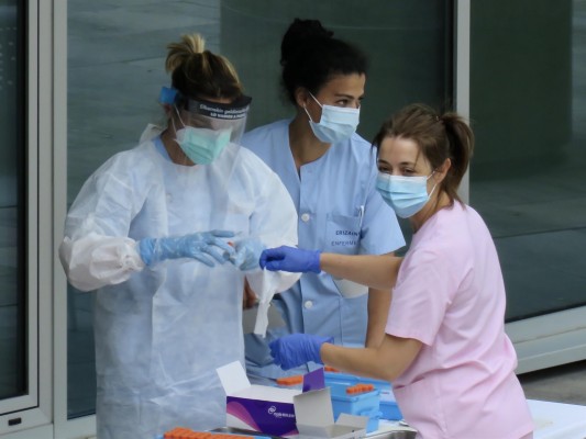 La Comunitat Valenciana notifica 13 fallecimientos y suma 30.410 nuevos casos de coronavirus 