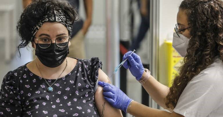 Las muertes por covid no cesan en la Región, con 4 nuevos fallecidos, mientras los contagios se aplanan