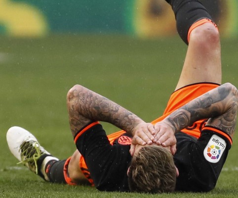 Santi Mina se lesiona justo antes de la batería de partidos 