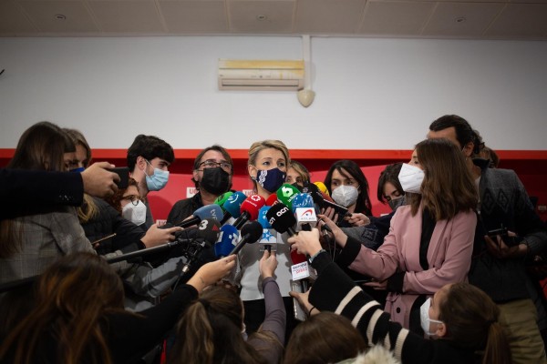 Yolanda Díaz convoca la mesa de diálogo social el 7 de febrero para subir el salario mínimo