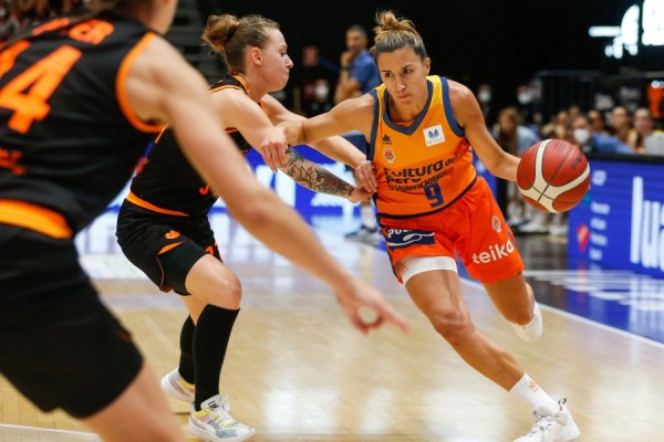 Valencia Basket busca en Polonia un resultado que haga la Fonteta decisiva