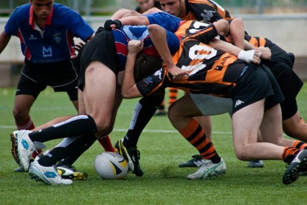 CAU, Rugby Club Valencia y Les Abelles, se hermanan para el episodio más especial de Patada a seguir 