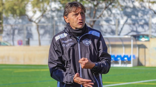 Siviero (entrenador del Intercity): 