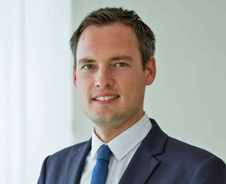 La FED, entre parecer serena o reaccionar por la elevada inflación

