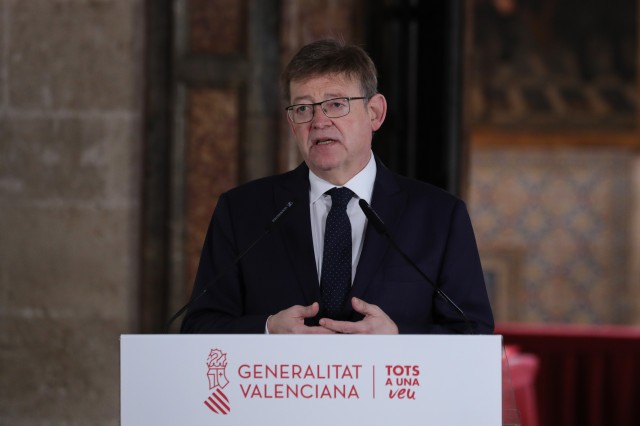 La Generalitat pedirá más competencias al Estado junto a Cercanías pero asume un Estatut ‘capado’