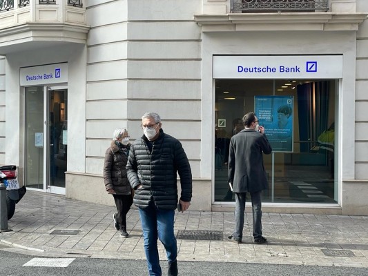 Deutsche Bank busca banqueros privados en la 'city' valenciana para seguir creciendo