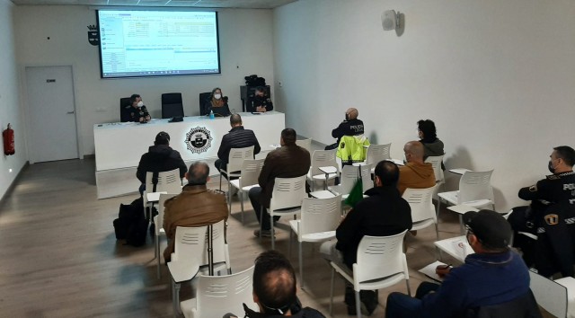 Burriana celebra una reunión de coordinación de mandos policiales para planificar el 2022